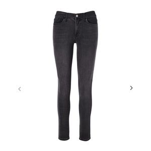 Frame Le High Skinny Jeans